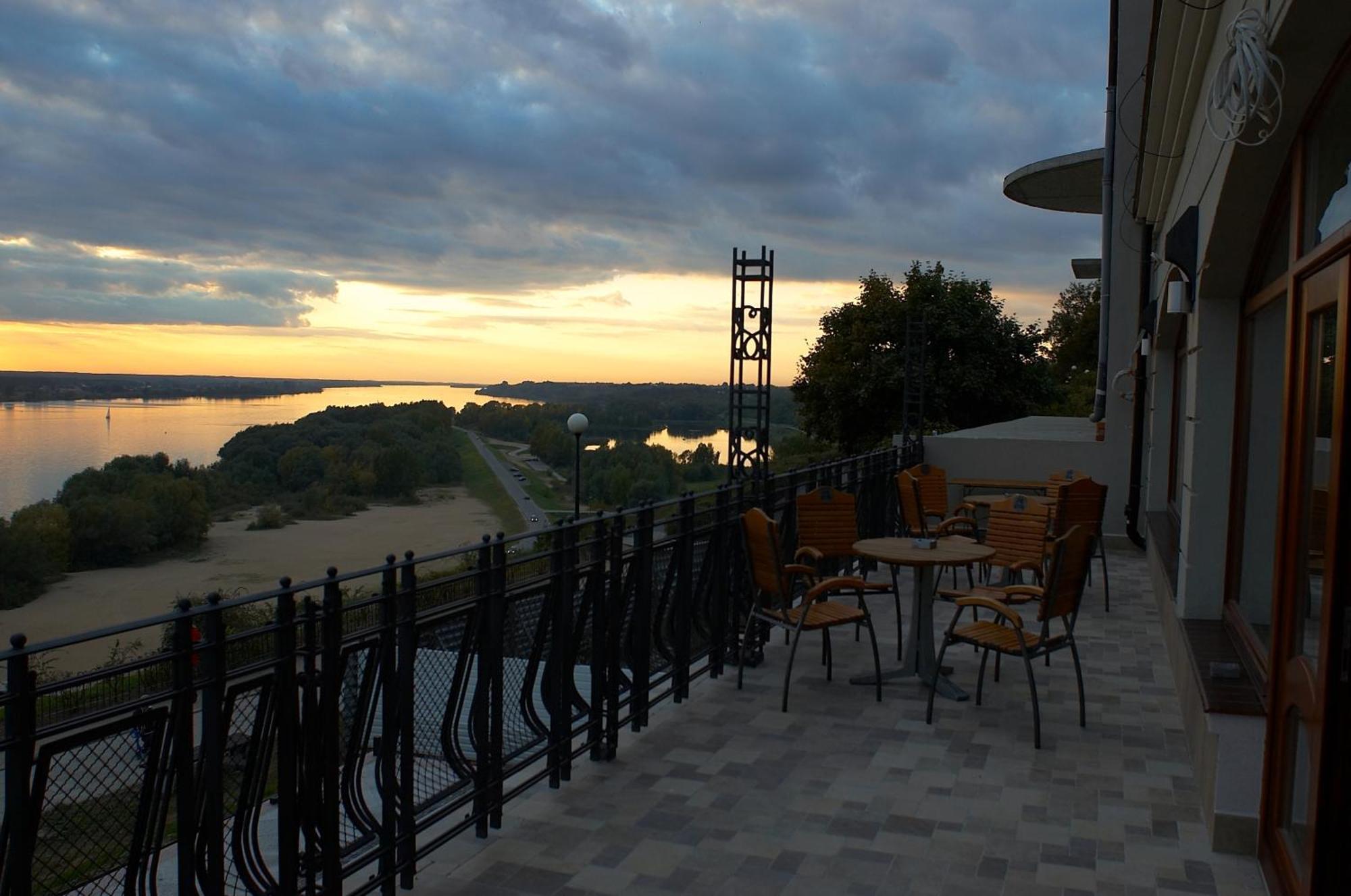 Hotel Tumski Płock Exteriör bild